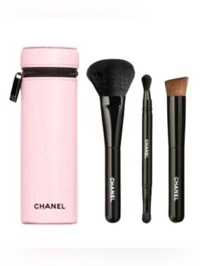 NIB CHANEL Limited Edition Set of 3 Makeup Brushes w/ Case 111 Ballerina Pink